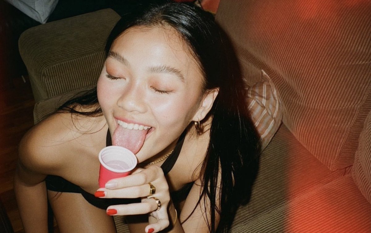 xmmhunters's tweet photo. Another Irl submission. Damn she mad freaky with the 👅 https://t.co/Bn7bcUIUq1