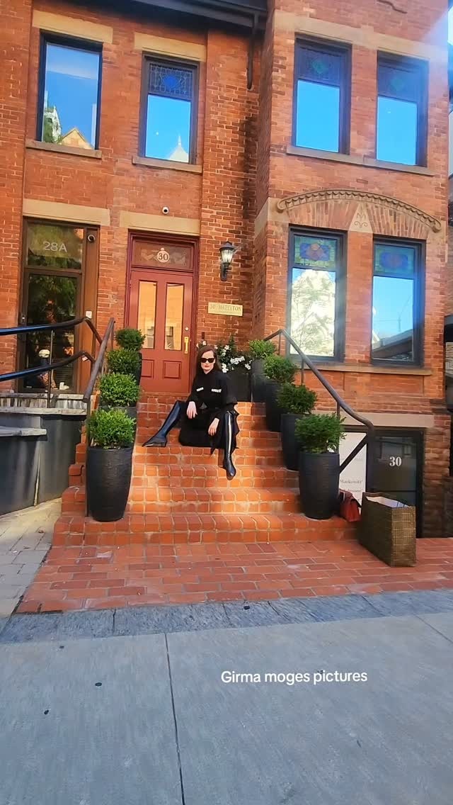 bRYdyOUNG's tweet photo. 我想到這些年在網路上偶爾
會得到一些「不請自來的建議」，
而那些建議給我感覺就像這樣。 https://t.co/1JB6vCsXtg