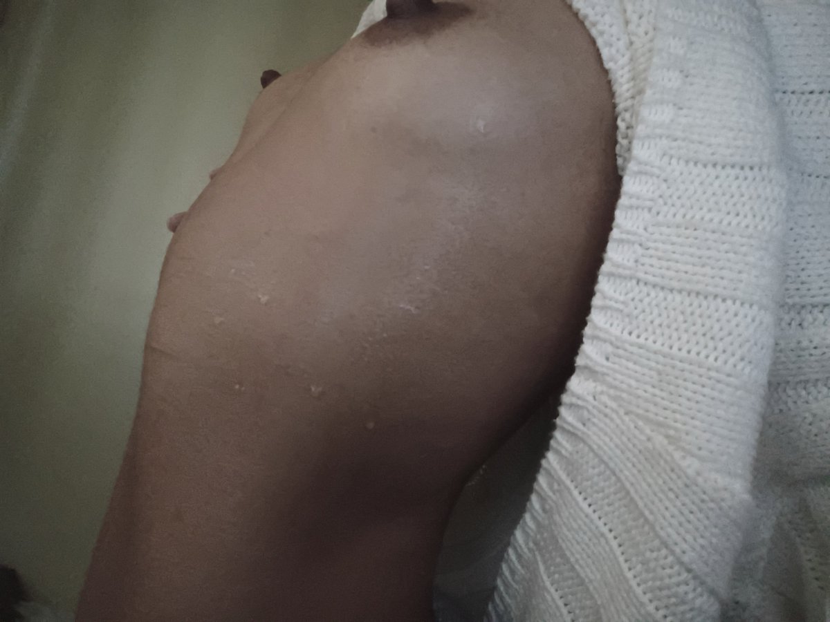 exclusiv3lyaria's tweet photo. #nsfwtwt

requested sweat pic for @CRockfield54679 !! https://t.co/qmAO6brhtf