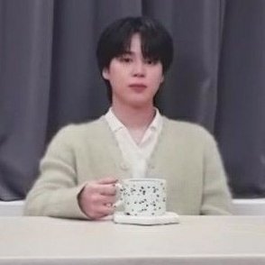 TAEJKKAC's tweet photo. 32 DÍAS Y AÚN NO TERMINO LOS FREEBIES Y TAMPOCO HE EMPEZADO CON EL CARTEL https://t.co/X2jHnWXeK4