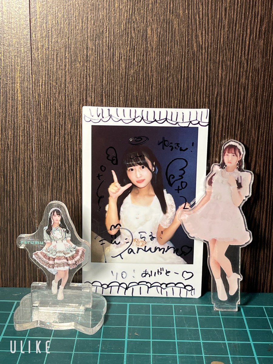 Hearts0311's tweet photo. 昨日のチェキよ〜(´・ω・｀)

現場自体は やや小さいハコやったけど、個人的には あのくらいが丁度良かったかな☺️

#麦乃らるむ
#らるむしか勝たん 
#さお https://t.co/5qxPWT75Ef