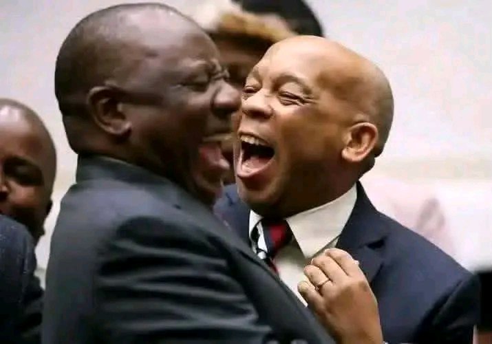 tuuTaack's tweet photo. @SABCNews Kenny is joke, pity those that are going to vote for this clown https://t.co/KCsX3CfpD9