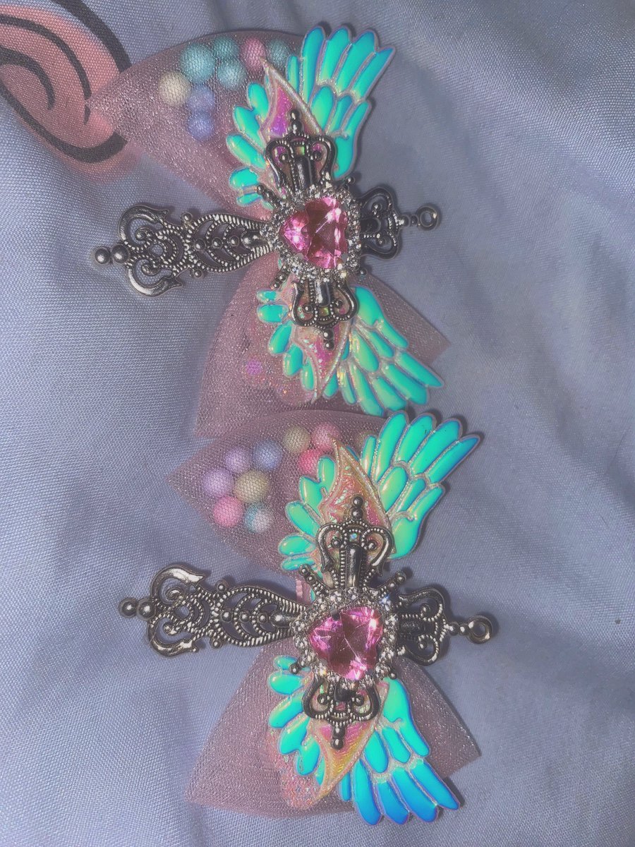 Luna_yami__'s tweet photo. 心を込めて作りました。どうですか…？

#ハンドメイド作家さんとつながりたい

#ハンドメイド #ハンドメイドアクセサリー

#病み垢 #病み垢さんと繋がりたい #地雷系 #病み垢男子と繋がりたい #病み垢さんとお友達になりたい #病み垢さんフォロバする #お薬もぐもぐ #メンヘラ女子 #自傷界隈 #レジリ https://t.co/Im0RcTMHVd