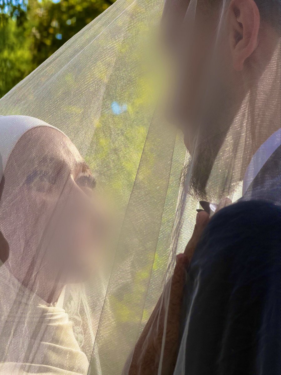 lovebyines's tweet photo. Aujourd’hui mariage dans le 95 avec une amie vidéaste trop cool https://t.co/lWd9I856v0