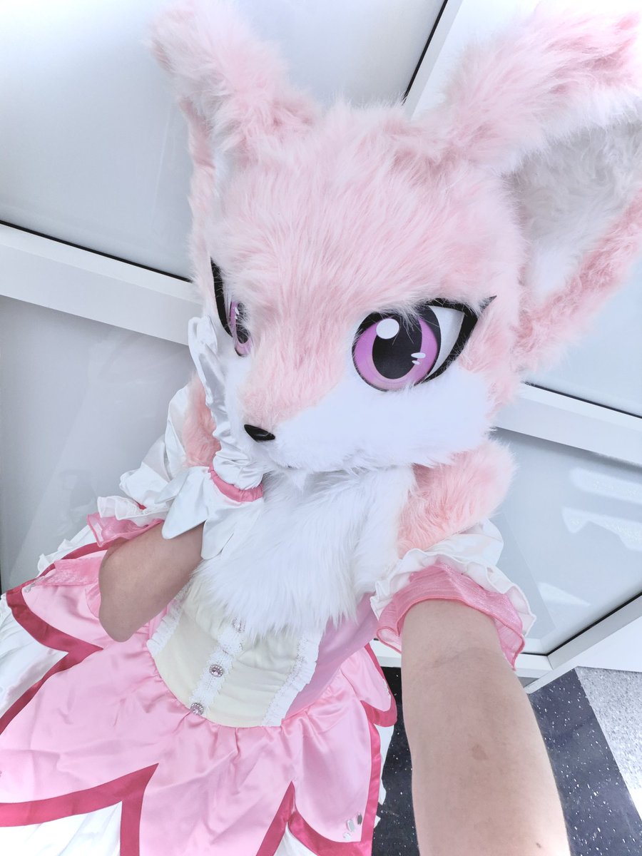 hanam0ch1's tweet photo. i was madoka today at @AnthroSocal !!! :3 https://t.co/OQ7ynKcQ9H