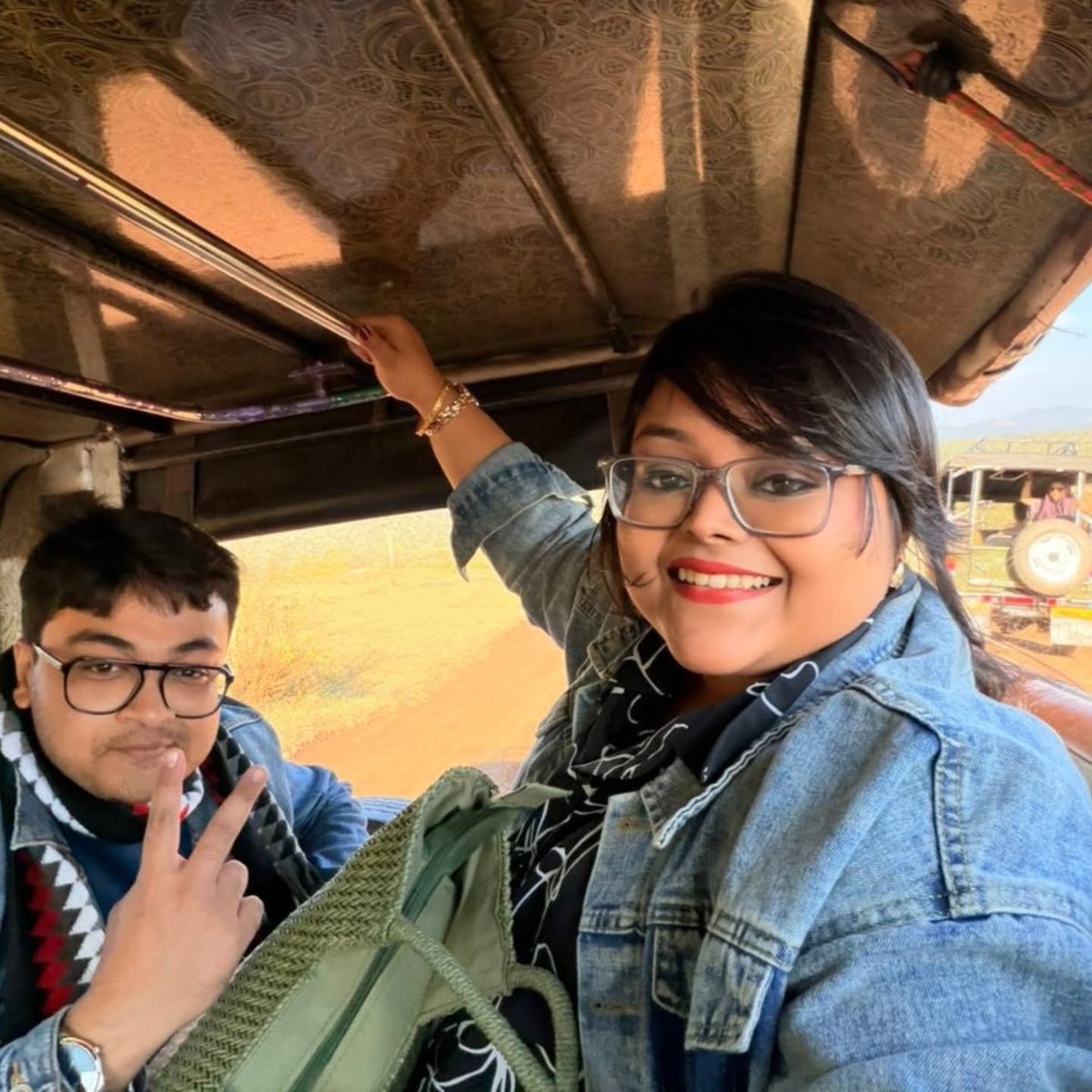 FredaStingef's tweet photo. Sometimes the most impulsive plans become the most memorable. On our way from Coorg to Ooty, we took a detour for a spontaneous safari through Mudumalai Forest. The rocky jeep ride felt like PUBG—scary yet thrilling. No tiger, but we saw a baby https://t.co/PODOGN3xlI