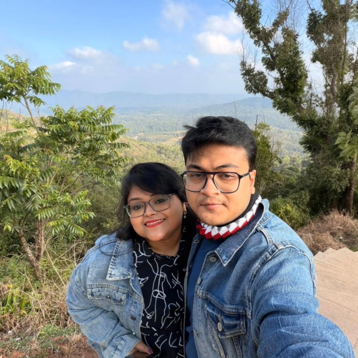 FredaStingef's tweet photo. Sometimes the most impulsive plans become the most memorable. On our way from Coorg to Ooty, we took a detour for a spontaneous safari through Mudumalai Forest. The rocky jeep ride felt like PUBG—scary yet thrilling. No tiger, but we saw a baby https://t.co/PODOGN3xlI
