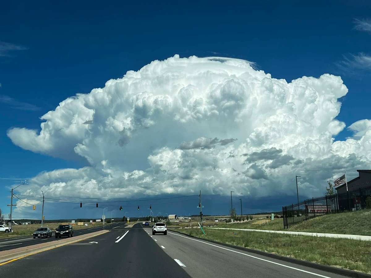 kodythewxguy's tweet photo. North side of CO Springs

📸 Jo A Petit https://t.co/wadUtHvzKF