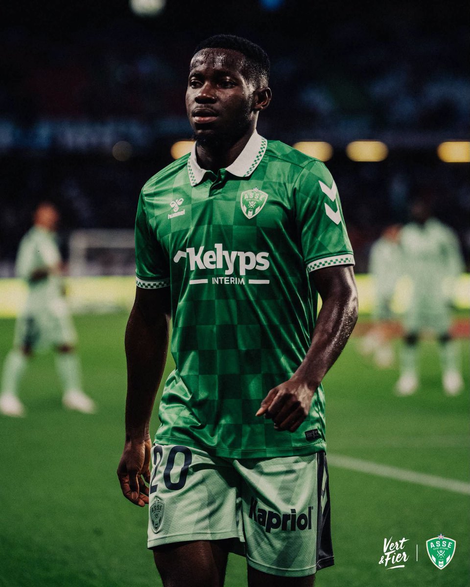 OtiAdjei's tweet photo. 🇬🇭 Augustine Boakye is unstoppable right now.  One assist and a goal to put St Ettiene in the lead against Metz. 

He has scored in each of his last four games and has 6G/A in 5 matches. https://t.co/YzdXT3P8oF