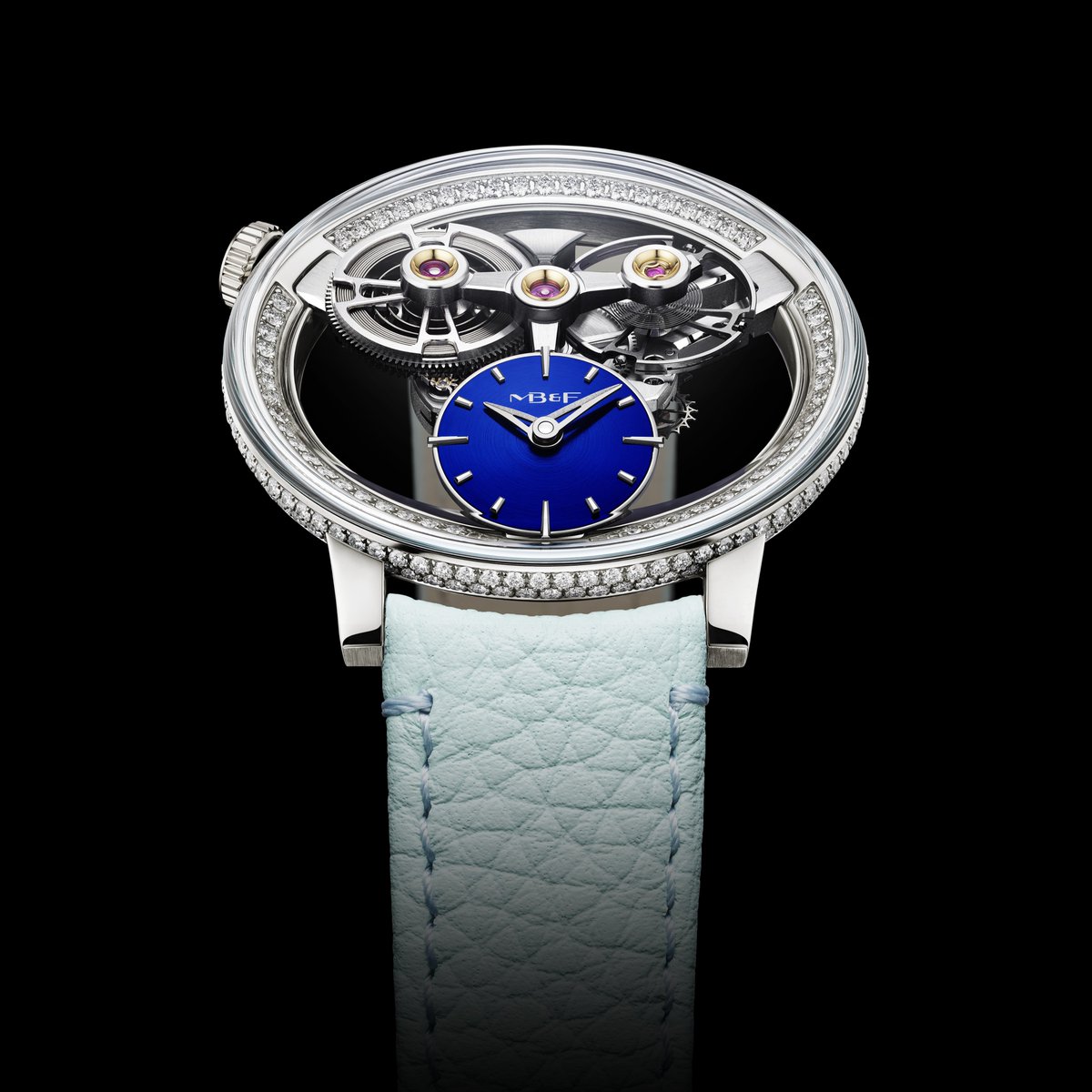 WatchTime's tweet photo. MB&amp;F gives its SP One the pavé treatment, setting the 38mm white-gold case, amphitheater ring, crown, and clasp with 255 diamonds.

https://t.co/Vbp7wQsAAq #watchtime https://t.co/lWOCOcbKsT