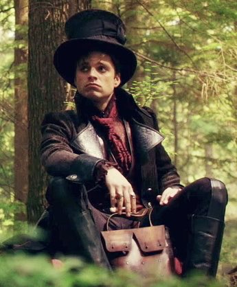 kingofbrethren's tweet photo. rewatching once upon a time and just wanted to thank everyone involved in the decision to cast sebastian stan as the mad hatter https://t.co/DnwOyEuadg
