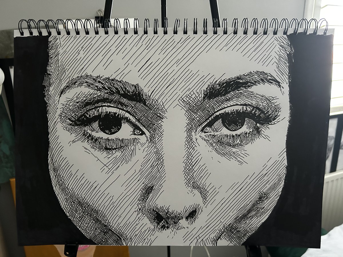 FeralGentleman1's tweet photo. 'EYE CONTACT, 02. Crystal Rush'
(Model/Muse: @CrystalRushHQ)
I think I'm going to do an entire series of these.
#PornstarPortraits #CrystalRush #PornArt https://t.co/rNxGMsxhKu