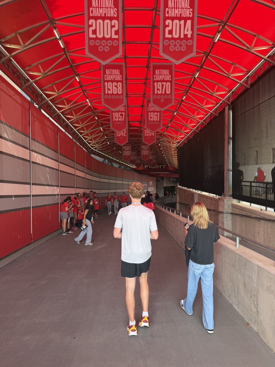 KinzyShea's tweet photo. Great unofficial visit at Ohio State today! Look forward to coming back! @OhioStateFB @ryandaytime @CoachFess @WalshJesuitFB @nalexanderWJHS @BradMaendler @AShea36 https://t.co/ip4LK83i51