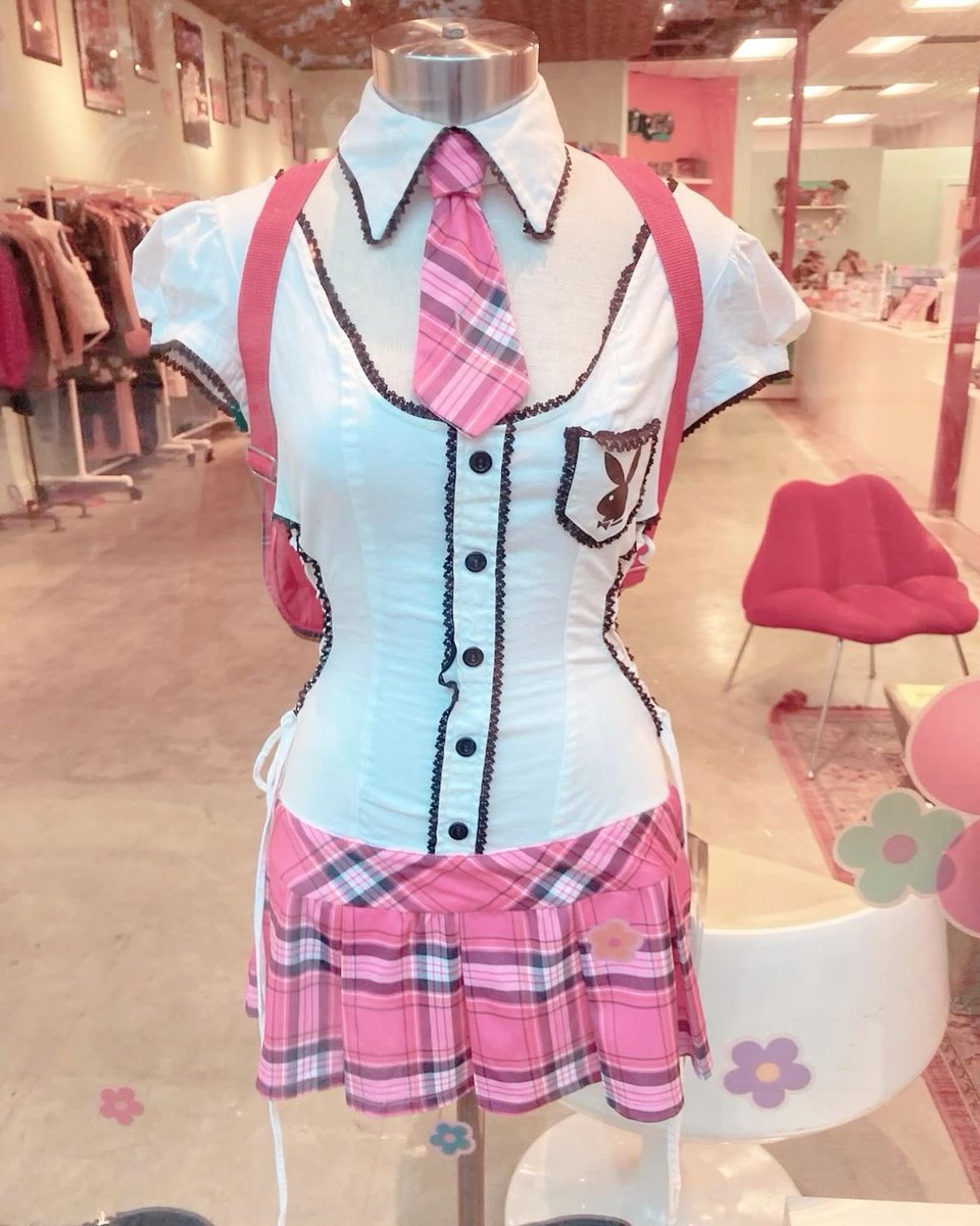 pinkpastrydoll's tweet photo. going to school in a playboy bunny uniform https://t.co/krxWikDdzy