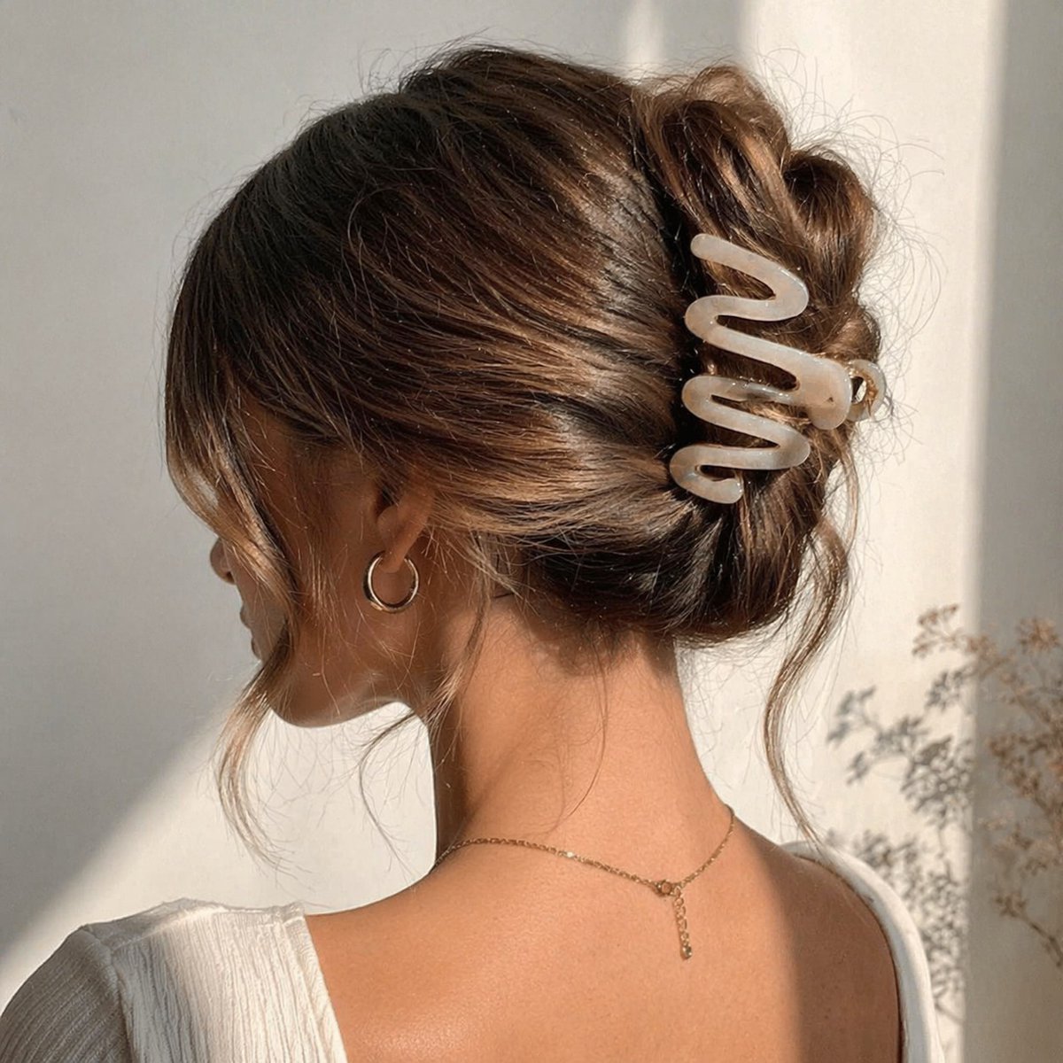 AnnetteTospr's tweet photo. Cute claws like these mean there’s no such thing as a bad hair day. https://t.co/Y3mwn0sGpn