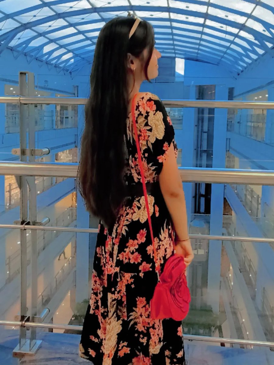MatthewRodzx's tweet photo. I’m about to start my period and I’m genuinely in tears omfg but I can’t say about what because I know she’s stalking me but like I’d literally do (almost) anything for her I worship the ground she walks on but that makes me so sad oh my god https://t.co/cy51g0TsWc