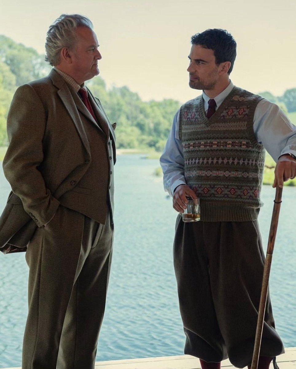 prep_propaganda's tweet photo. All I need is some tweed, fair isle, an inherited English estate and some shady business dealings https://t.co/XlyVuH9yEJ
