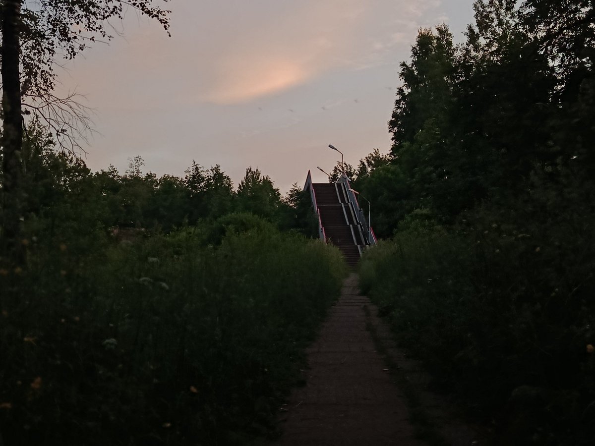 Vetau424's tweet photo. Всегда нужно видеть красоту там, где многие её и не замечают. https://t.co/MwMRmuEoCd