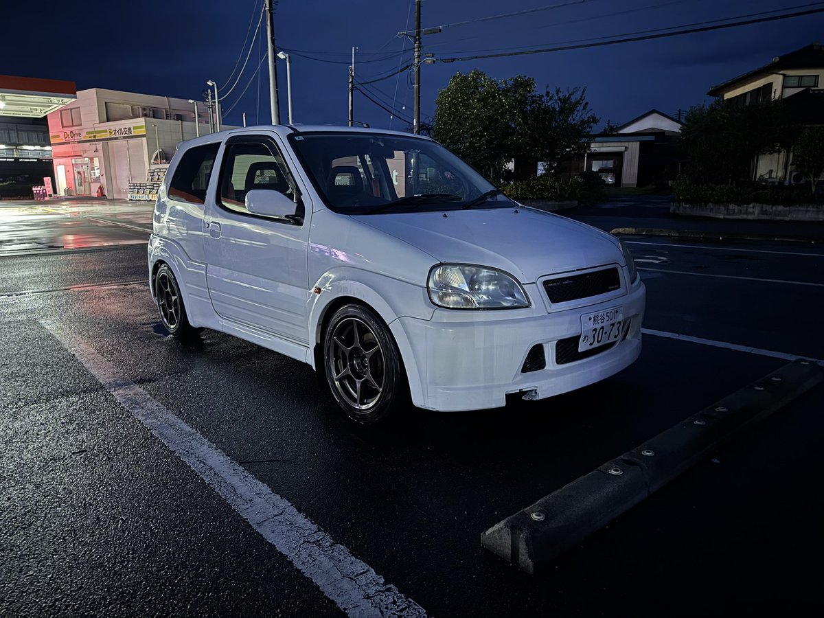 KAONASHI08's tweet photo. 洗車した！
水アカだらけでしたw
この後、また雨…… https://t.co/LU1q7RdQre