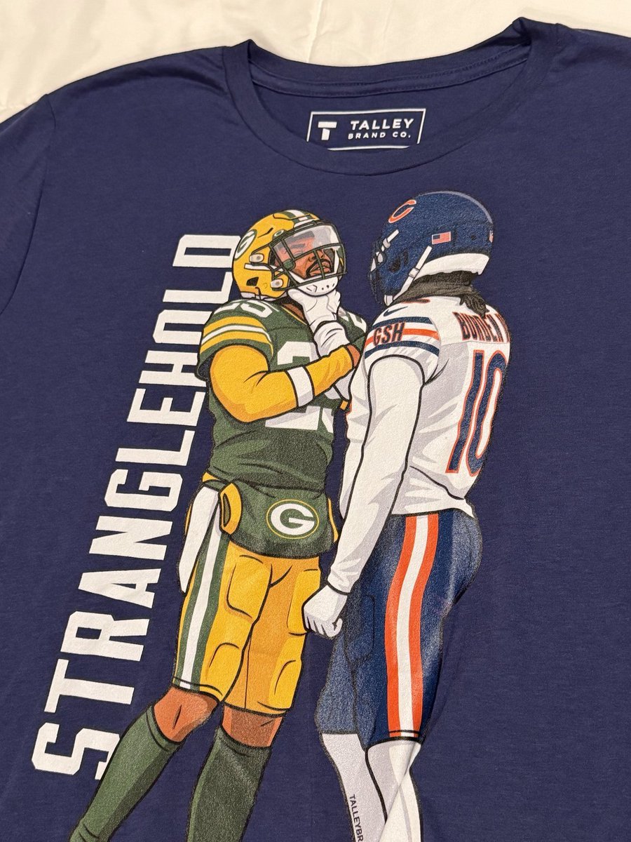 ryandroste's tweet photo. Want to win this incredible #Bears banner (or shirt) from Talley Brand? 👀

We'll be giving away one on Wednesday's edition of Bears Over Beers!

ENTER TO WIN: 
- RT this post
- Follow @ryandroste @BryanOrenchuk @talleybrand https://t.co/0ya3spPnF9