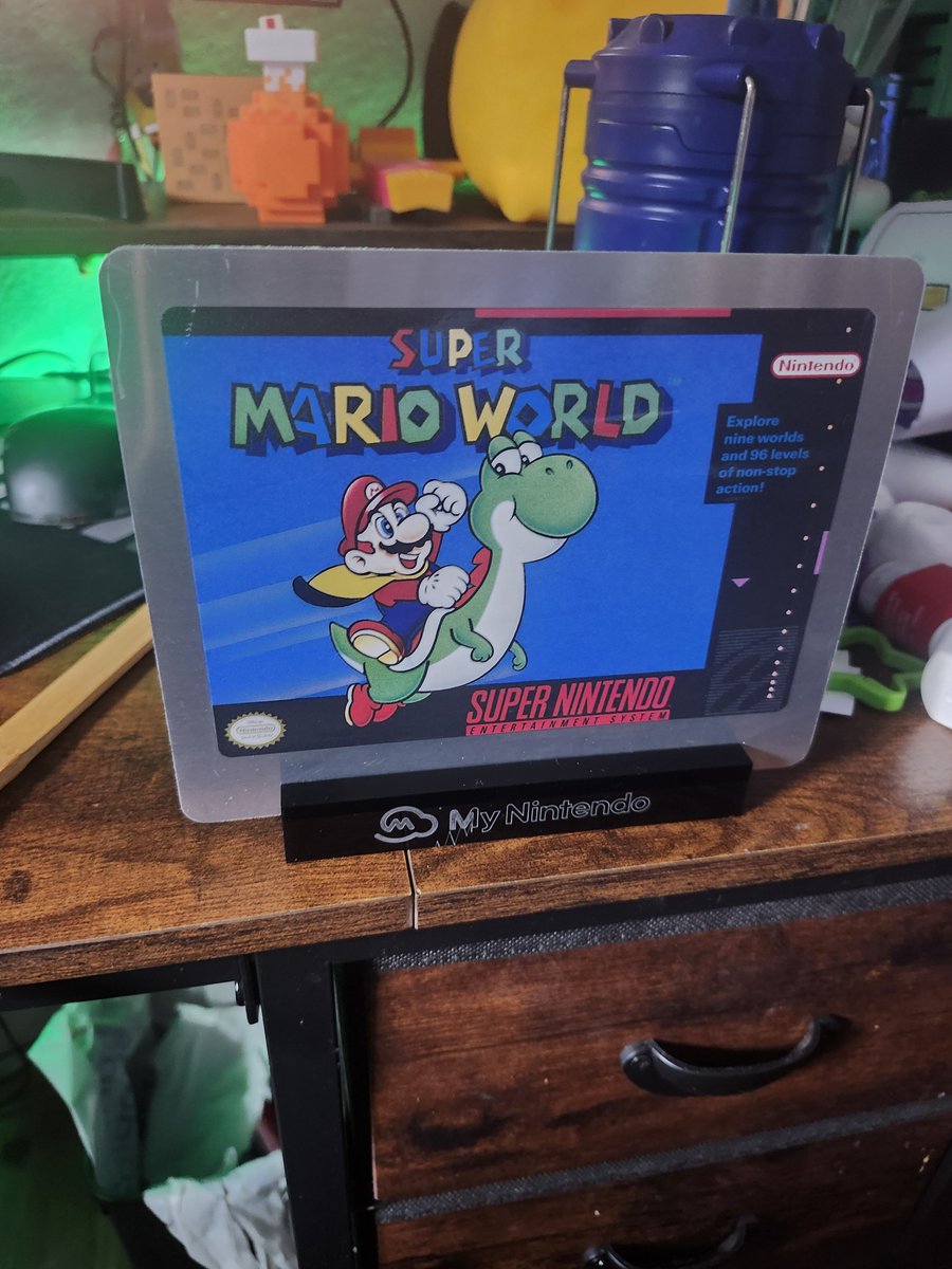 Zakku_san's tweet photo. My Super Mario™ World Desktop Metal Display (Nintendo Switch™ Online member exclusive) has arrived in mail today! #MyNintendo #SuperMarioWorld #SMW #DesktopMetalDisplay #NSO #NintendoSwitchOnline #SNES #SuperNintendo https://t.co/DEKqYnrb85