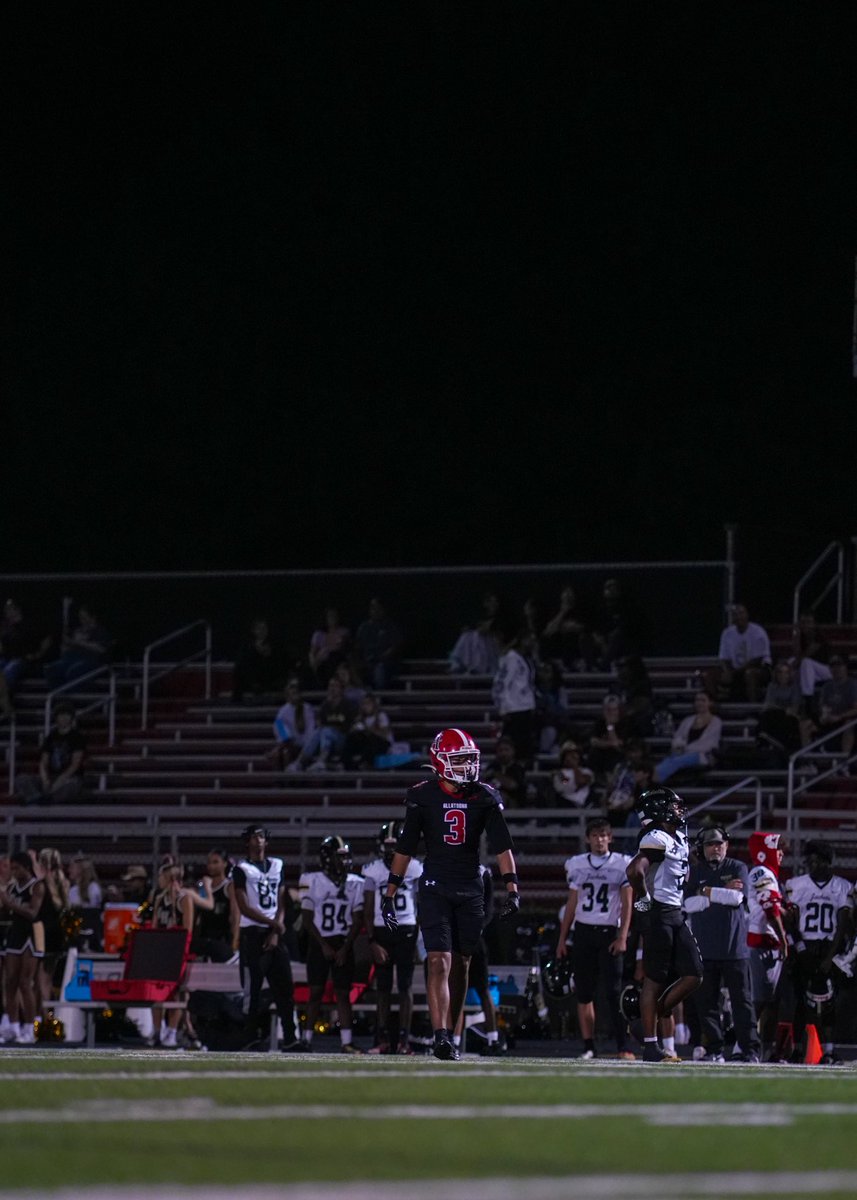 NateOrtega27's tweet photo. Check out my week 1-5 season highlights

6’1 180 uncommitted 
SS/FS/CB/Nickel

https://t.co/IbC7ygtJOa

@Coach_king038 @_paulcarter 
@ahsbucsfootball @CoachReed_AHS 
@RecruitGeorgia https://t.co/fVnyrm8UMi