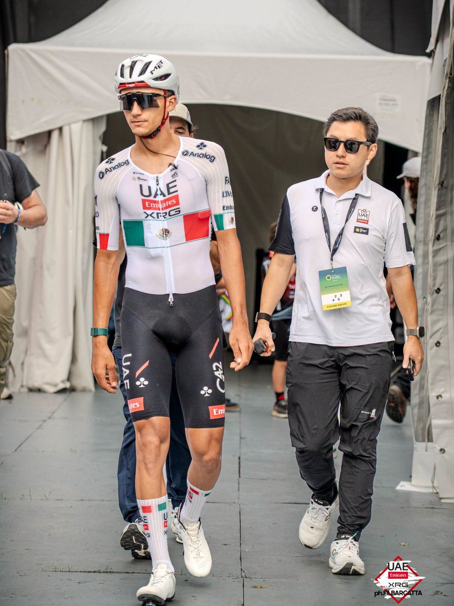 COM_Mexico's tweet photo. 🇲🇽🚴‍♂️ ¡Isaac del Toro va por el arcoíris! 
Este domingo, el mexicano abrirá la participación de México en el Mundial de Ruta Montreal 2026, con una durísima batalla en la contrarreloj ante Remco Evenepoel y Paul Seixas.
¡Vamos! 🇲🇽🏆 https://t.co/iDQ9SqmAIo