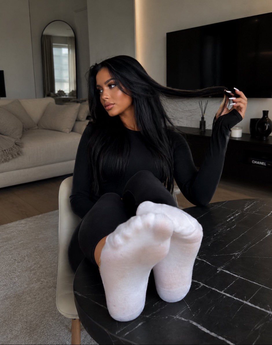 Queenlisa_4's tweet photo. Socken zum Verkauf verfügbar!! 🥵

https://t.co/CmJoG7wanP https://t.co/lMz5Wf84HB