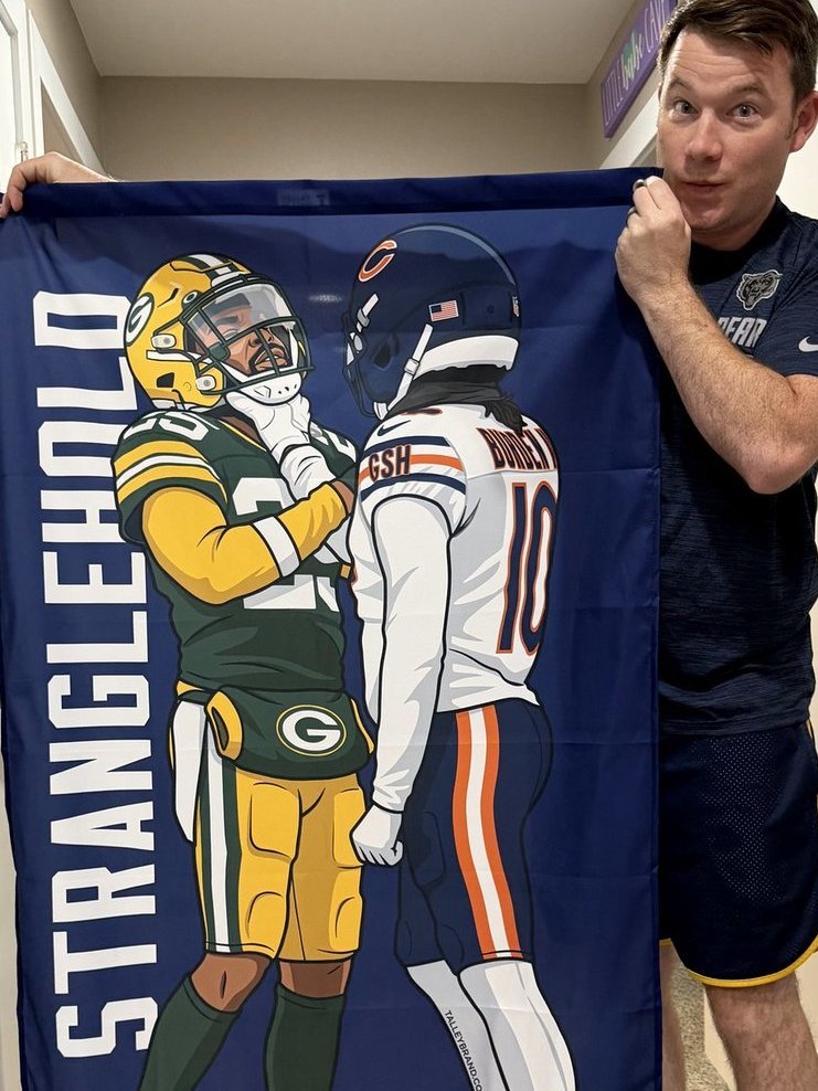 ryandroste's tweet photo. Want to win this incredible #Bears banner (or shirt) from Talley Brand? 👀

We'll be giving away one on Wednesday's edition of Bears Over Beers!

ENTER TO WIN: 
- RT this post
- Follow @ryandroste @BryanOrenchuk @talleybrand https://t.co/0ya3spPnF9