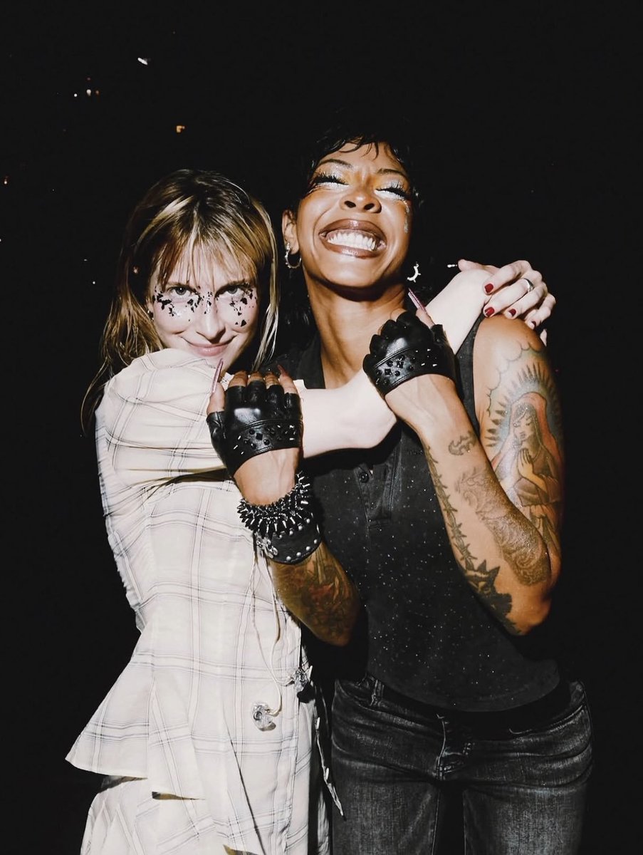 SOTSPodcast's tweet photo. Hayley Willaims and Rico Nasty captured together in new photo.

📷 Zachary Gray https://t.co/a8Yk0l2Z8B