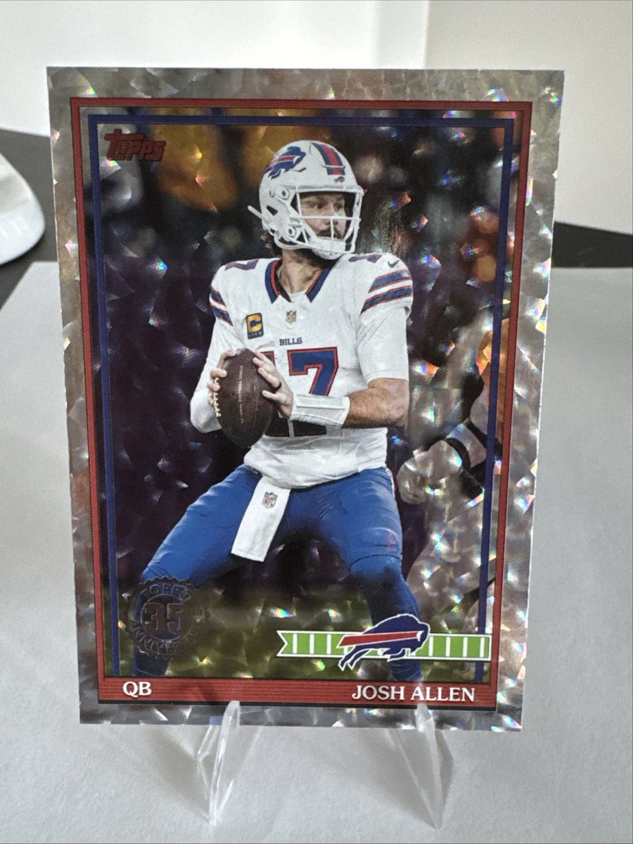 AmyCherry23's tweet photo. Check out 2026 Topps - Josh Allen #91TF-11 Buffalo Bills - Crackle Foil https://t.co/uedUfmB9OY #eBay via @eBay https://t.co/y8T3L9kQY3