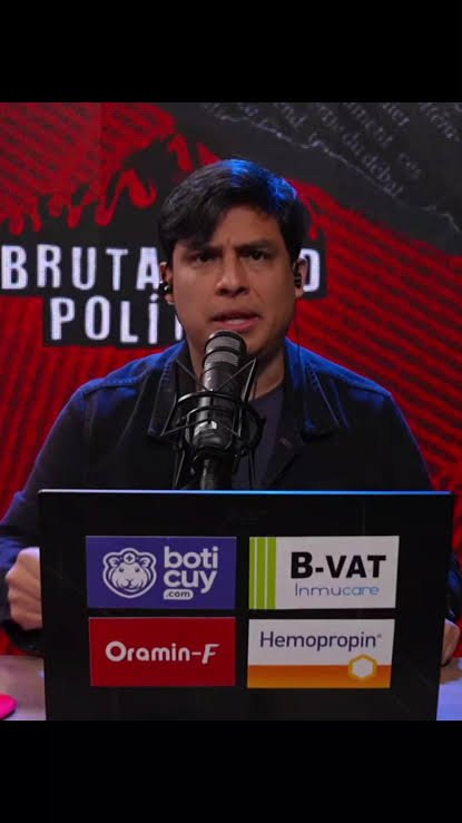 JEESxorcismo's tweet photo. Qué rápido estoy viendo nuevamente lo que es el fujimorismo en el poder. En 53 días de gestión:
1. Magaly saca ampay para tumbarse a @DiarioDeCurwen.
2. Hildebrandt @ensustrece revela al amigo de spa de Keiko y a las pocas semanas les cae la Sunafil.
3. La periodista China Polo, que acababa de sacar en su programa una nota contra Magaly y su esposo y estaba por sacar mañana otra que incomodaría a altos socios políticos de Keiko, es asesinada a balazos.
Si alguien vivió el fujimorismo de los 90 no puede ver esto como simples coincidencias.