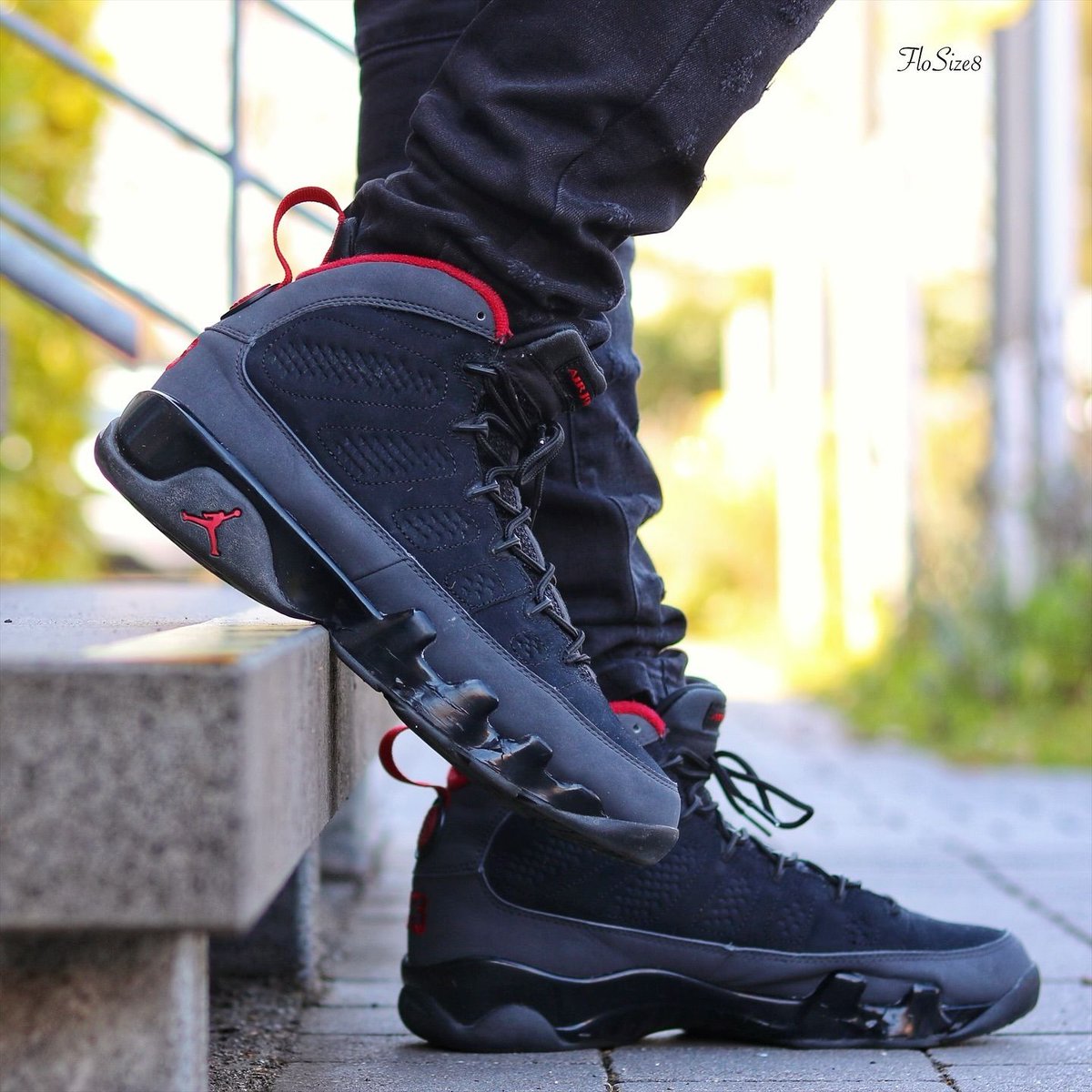 SneakerAlertHD's tweet photo. Air Jordan 9 OG “Charcoal” Returns Fall 2027 🪨🌹 https://t.co/zd6krhPKzw