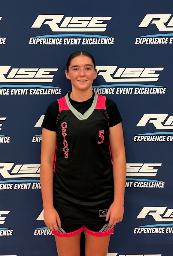 RISEReport's tweet photo. Final:
Team 252 Lady Hurricanes - 33
Brooklyn McKinney - 10 (MVP)
Team Griggs White - 30
Willow Bass - 8
#RISEEvents #AssistU #ProvingGroundShowcase
@RISEReport @Assist_U_ https://t.co/Ph4hrjIyZc