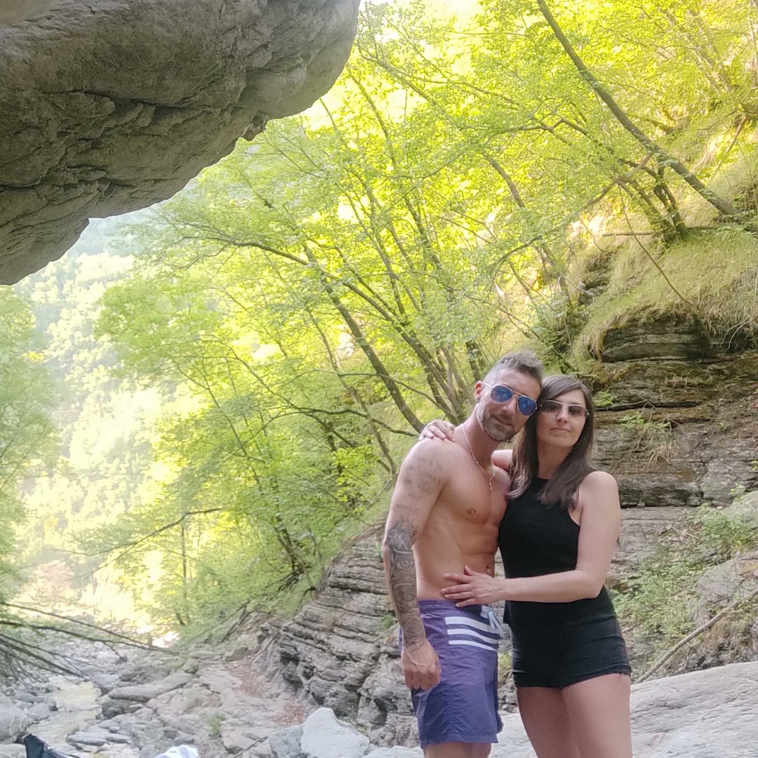 TimothyFalxt's tweet photo. From now on, “rock” is what we call acquaintances, friends, or longtime friends whenever we meet—but my true rock is the person by my side. https://t.co/vrkt5Amsbw