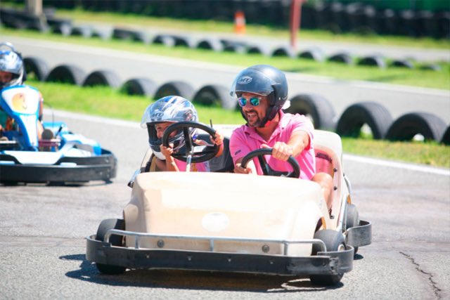 caprabesuescun's tweet photo. 8a prueba: LA AUTOESCUELA VIP
los vips tendrán que sacarse el teórico y el práctico de conducir esta semana
superarán la prueba si consiguen mas de la mitad de la casa superar el examen
Los coches serán coches de karting
#Ghvip https://t.co/CmcYOXpXSE