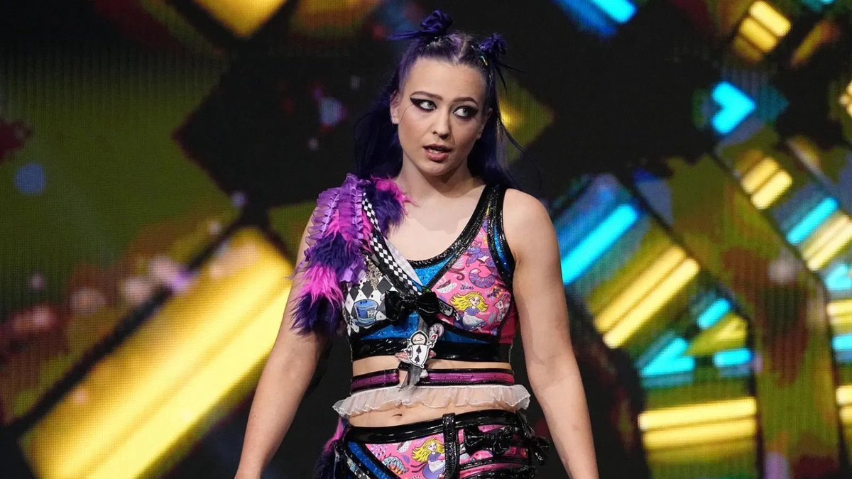 Cross_JAEW's tweet photo. "I was 6, my parents were working class so we got the cheep seats for Takeover, I went backstage about to introduce myself to Charlotte Flair as she's walking out and she pushed past me.
years later I was a part of LFG, asked some advise and she literally told me to quit...." https://t.co/At9hKeSa0Z