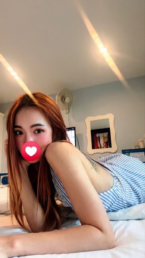 LauriceCapghg's tweet photo. “ถ้ากำลังมองหากันแดดที่ใช้แล้วสบายผิว ตัวนี้น่าลองมาก ☀️ เนื้อซูเฟล่นุ่ม เกลี่ยง่าย ให้ผิวชุ่มชื้นแบบไม่เหนอะหนะ พร้อมฟินิชแห้งสบาย จะใช้เดี่ยว ๆ หรือทาก่อนแต่งหน้าก็เข้ากันได้ดี ✨”

https://t.co/eO3VP8FSpB

🆔 : @366ehkwa

#รับงานขอนแก่น https://t.co/5hz5h7s7qe