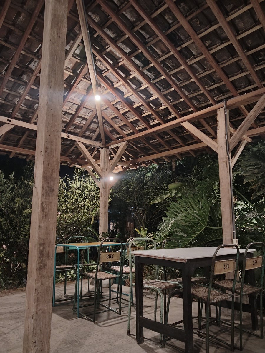 arekmlg_'s tweet photo. Ditutup ngopi yang hidden banget wkkw
#malang #ngopi #jalanjalan #hiddengem #batu https://t.co/vuMC2Ps2Ns