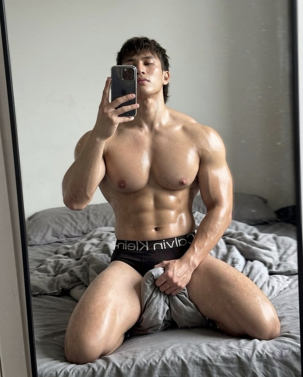 UserUnknowwwnnn's tweet photo. IG: leo.187cm https://t.co/IiCV2Qvleu