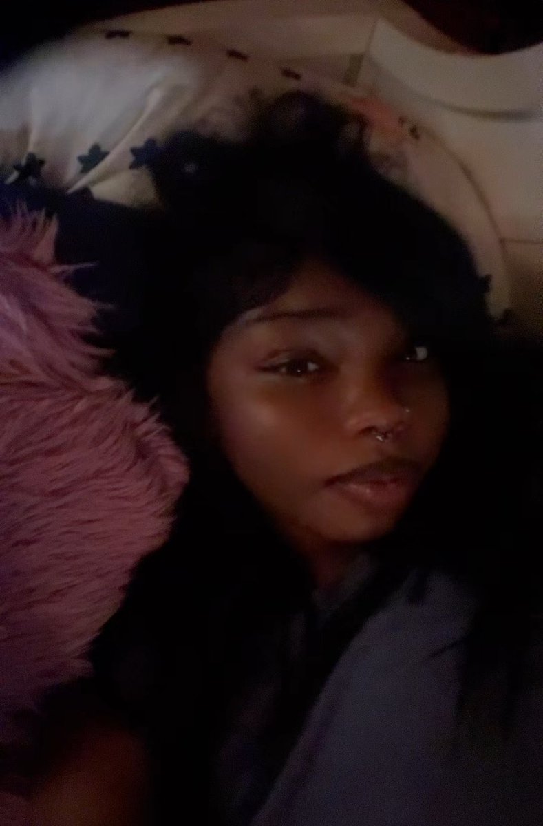 nellasjoint's tweet photo. my first yt video is outt find it on my linktree posting a baking while baked soon! https://t.co/tLRVxHJ3B8 #alt #emo #stoner #e420 #alternative #babybat #metal #gamer #youtube #theweedbox https://t.co/py1JozgqrN