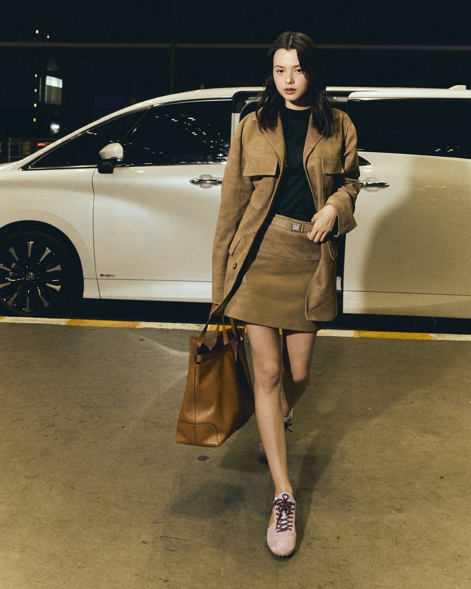 peamihihi's tweet photo. รอชมลุค Milan Fashion Week ของเบ็คกี้ รอบนี้ในฐานะBrand Ambassador Tod's

#TodsxBecky
#Tods
#beckysangels https://t.co/pe4ca2lRbx