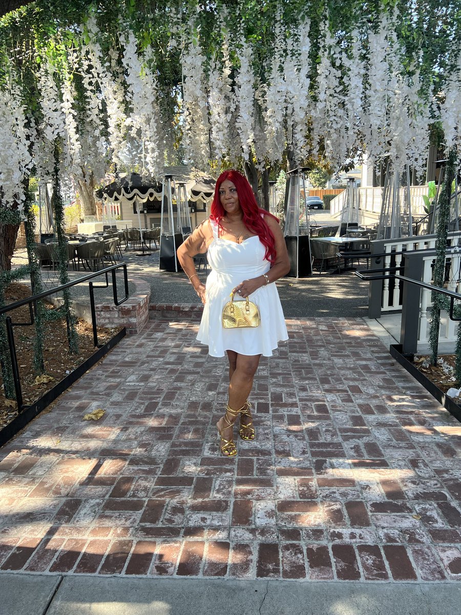 mzcalired1's tweet photo. Happy birthday to me 🥂🍾🎂🎉🎁🥳🛍️💃🏾Virgo season ♍️ https://t.co/hLkW1E2GY5