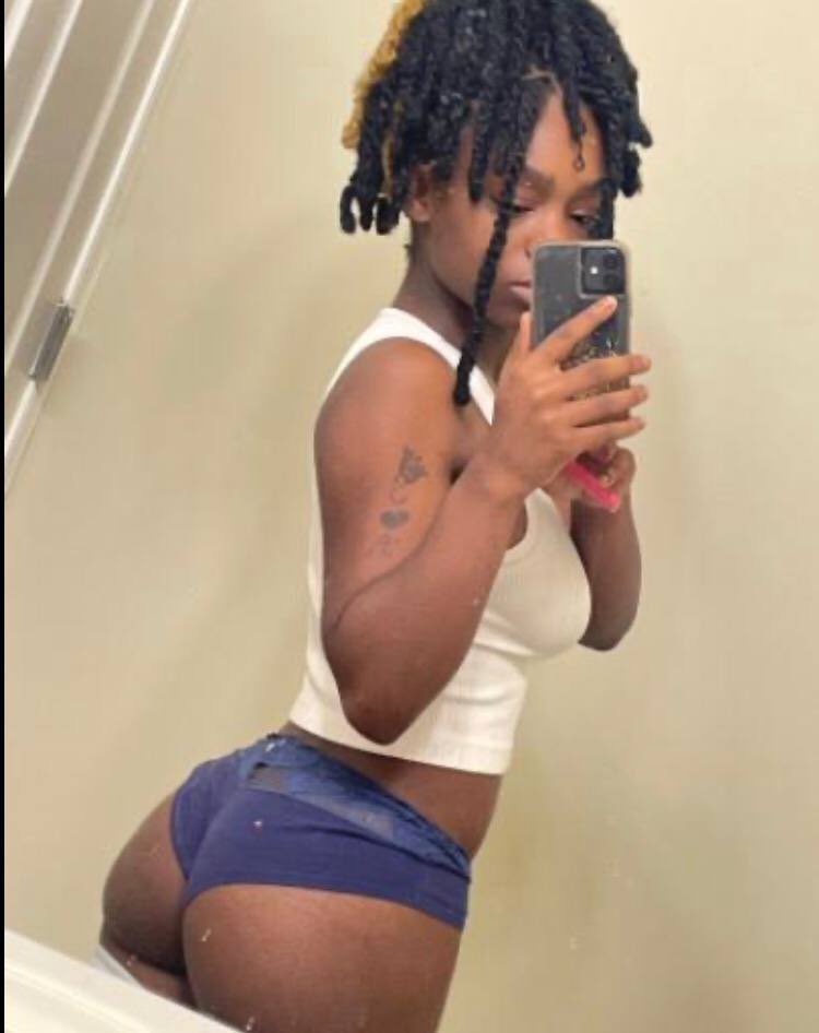 ReahLifeee's tweet photo. #memphisfreaks #901meets #901freaks 
  
FedEx Hub Type Shit ❤️ https://t.co/Eb4rWpnlkR