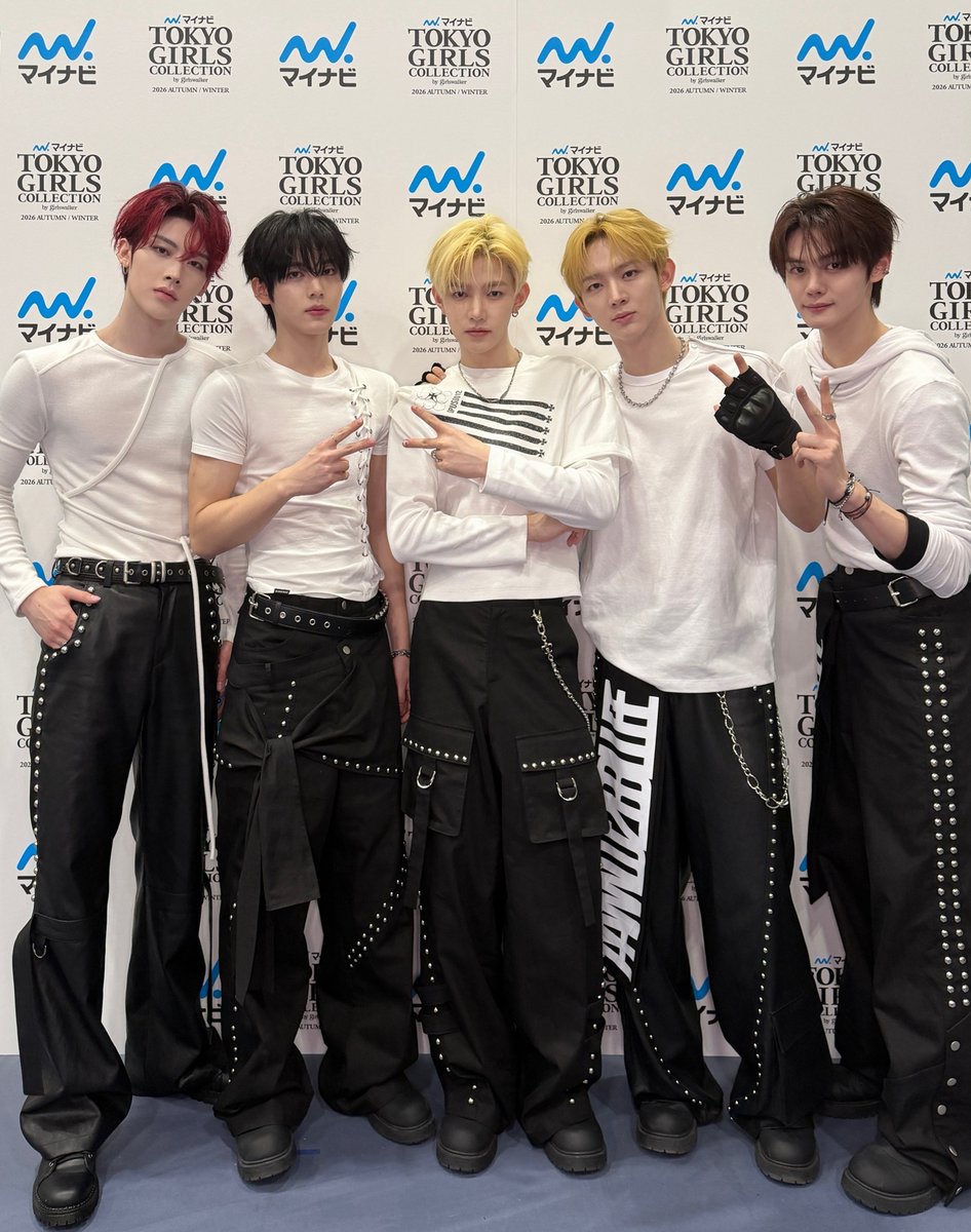 slist2015's tweet photo. 앤더블, 日 '도쿄 걸즈 컬렉션'서 강렬·몽환·청량 3色 매력

#앤더블
#AND2BLE 
@AND2BLE
#장하오 #유승언 #리키 #김규빈 #한유진 
#ZhangHao #RICKY #KimGyuVin #HANYUJIN
#도쿄걸즈컬렉션
⬇️관련기사⬇️
https://t.co/rdDHb0hZLf https://t.co/pMzFbh7mBN