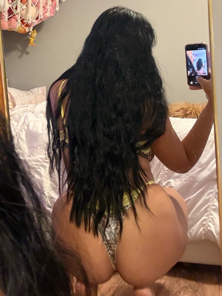 xMMidnightMuse's tweet photo. Pelito largo le gusta, me dice su Pocahonta' 😏 #latina #freak https://t.co/BPN3DMi4wC