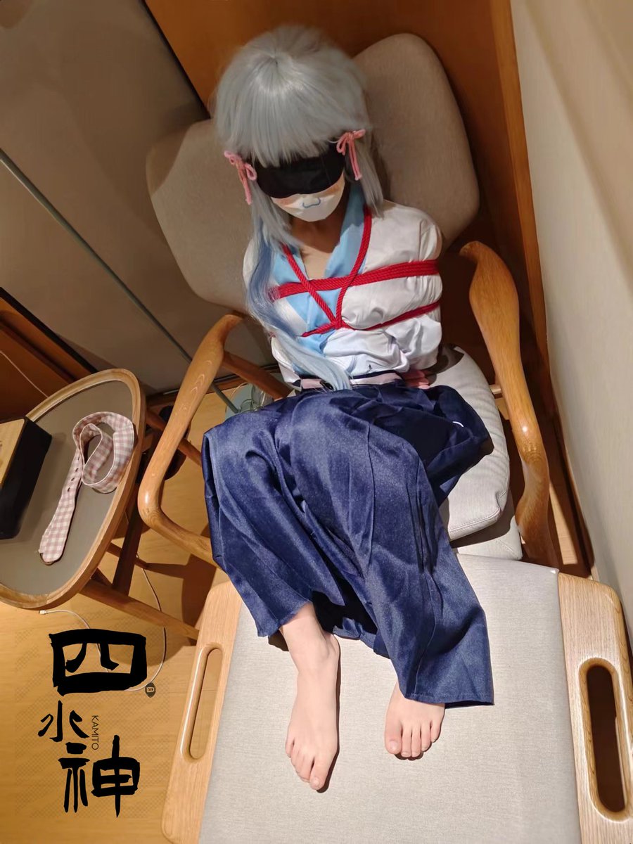 skamito44's tweet photo. 约绳日记 十二
被偷袭囚禁的神里凌华
坐标魔都，欢迎来约绳 #绳缚 #捆绑 #约绳 https://t.co/rYsqMkyWjo