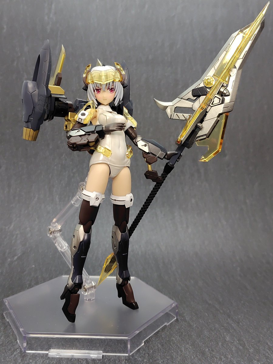 dKHQnR5NnPRZzBE's tweet photo. #コトブキヤ
#フレームアームズ・ガール
フレズヴェルク・アルバス(勝手なライトモード)で完成。
むっちゃ装備もりもりで、…だのに駿河屋で2400円だった(なんで？)
古めだけど悪くはないです。可動のクリアランスは必要だけどブキヤのプラモに慣れた人には問題無い程度。 https://t.co/2szLPYFGul