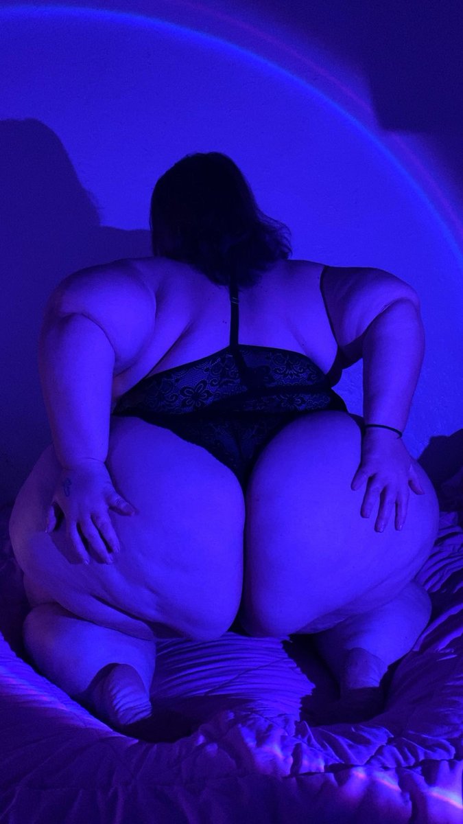 PrettyPaige0620's tweet photo. Want a taste of this SSBBW? 👅💦
#bbw #ssbbw #followme #س��مبر27_فیصلہ_کن_مارچ #fypシ゚viral https://t.co/DIcV6SXKQO