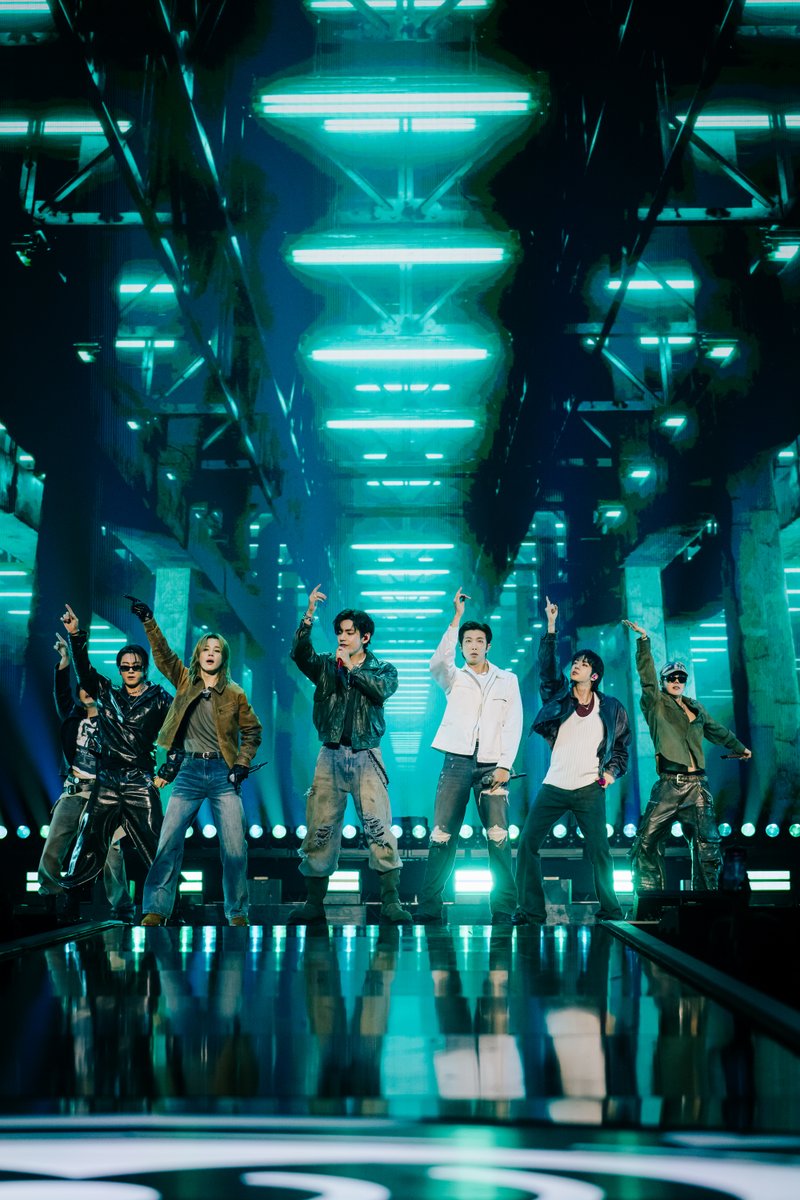 iHeartRadio's tweet photo. #BTS didn't come to PLAY! 🔥 #iHeartFestival2026 https://t.co/l50WWKopHP